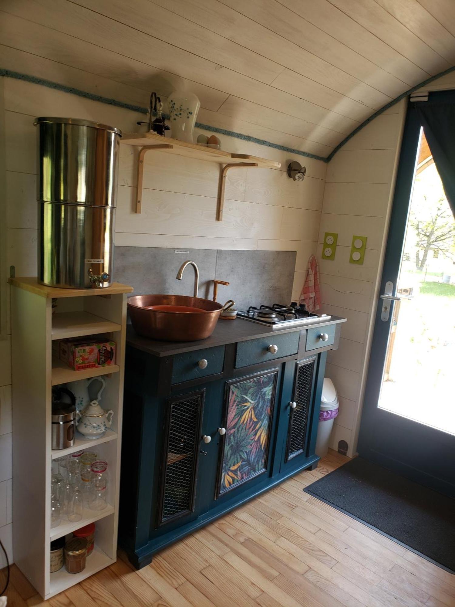 La Roulotte Tiny House Du Mond'Ideal Leval  Exterior foto